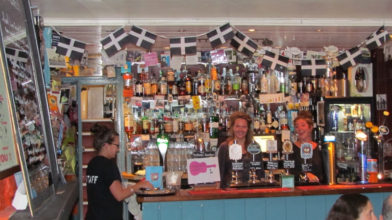 IMG_1440.JPG - The lovely staff at The Boathouse.