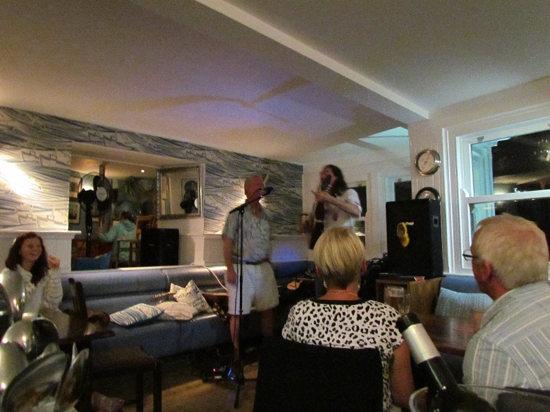 IMG_1507.JPG - ...like here, when Eric and I performed 'Proud Mary'. That was a blast...